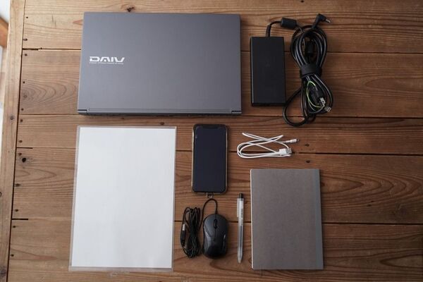 日常の“ちょっとした不便”を解決する15.6～16インチのPCに対応した「そのまま使えるPCケース」を9月11日(木)より発売