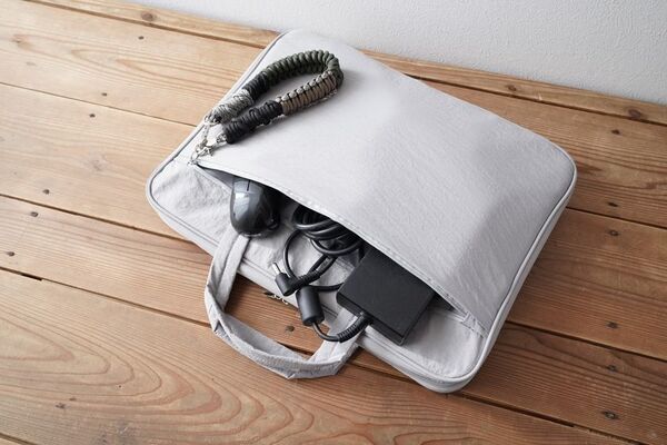 日常の“ちょっとした不便”を解決する15.6～16インチのPCに対応した「そのまま使えるPCケース」を9月11日(木)より発売