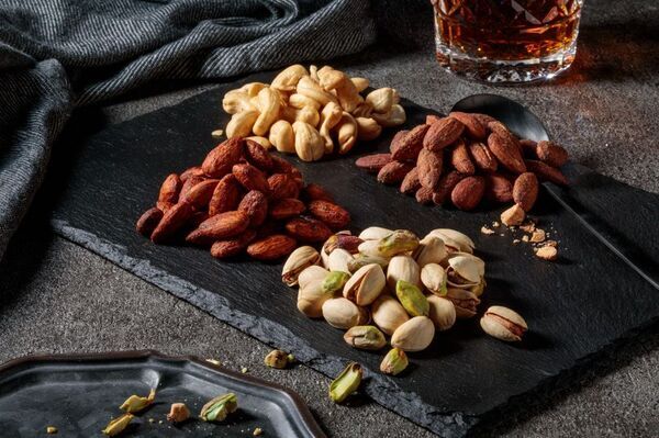 【リニューアル】76万袋売れたナッツギフトが“最高の贈り物”に生まれ変わりました！