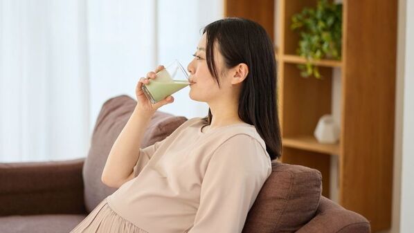 妊活中＆マタニティ、授乳期に嬉しい「サプリ×プロテイン×青汁」のいいとこどり　国産ケール100％使用　抹茶風味のお手軽栄養ドリンク【ケールプロテイン ピュアルン】2種を2025年9月18日に販売開始