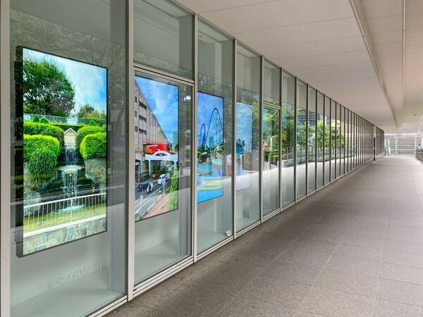 御茶ノ水の文化発信拠点「お茶ナビゲート」がデジタルアートギャラリー「KS46Wall」モニターゾーンの単独レンタルを強化