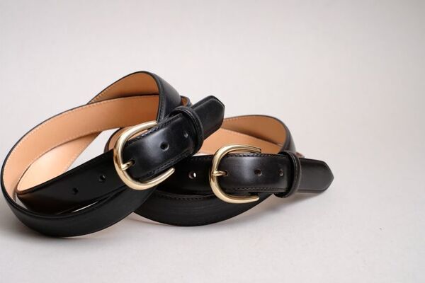 革工房MUNEKAWA、2種類の上質レザーで作るレザーベルト「Brass」をリニューアル販売開始