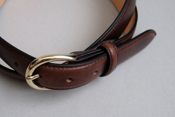 革工房MUNEKAWA、2種類の上質レザーで作るレザーベルト「Brass」をリニューアル販売開始