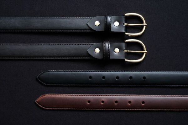 革工房MUNEKAWA、2種類の上質レザーで作るレザーベルト「Brass」をリニューアル販売開始
