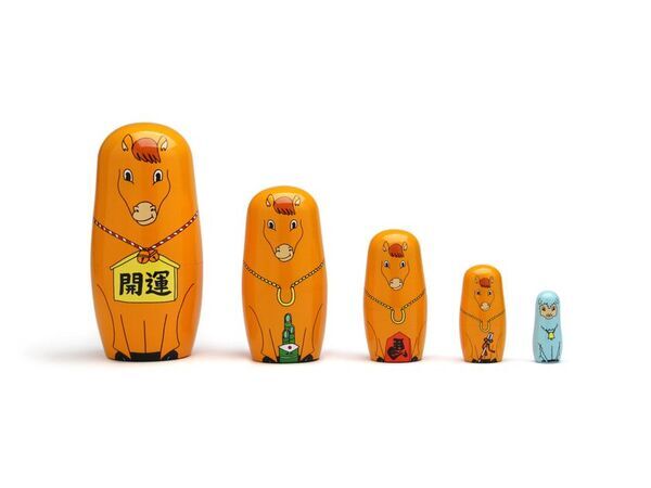 2026年を“ウマ”くいく年に　「午(馬)」デザインのマトリョーシカ「ハッピーニューホース」、9月10日から発売