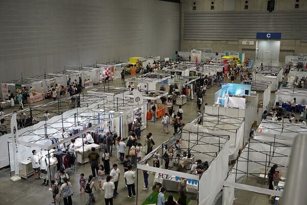 忙しい現代人に「ヨガを日常に」　アジア最大級のヨガイベント「ヨガフェスタ横浜2025」　9月13日(土)～15日(月・祝) パシフィコ横浜で開催