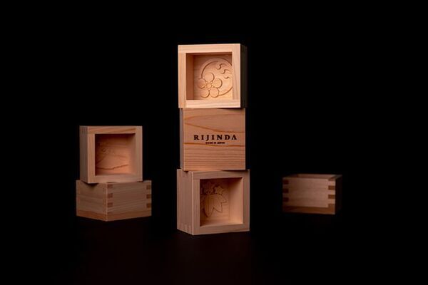 日本の伝統技術とフィットネスの融合！コネクトジム原店、木工ブランド“RIJINDA”の雑貨展示開始