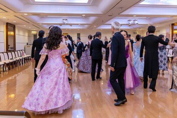 「ウィーン気質舞踏会2025」開催レポート　ヨハン・シュトラウス2世生誕200周年の記念祝賀舞踏会