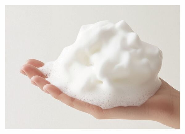 【新商品】ふわり泡で、根元から健やかに！『ひとときのしずく エレシャンプー＆エレトリートメント』2025年9月20日発売