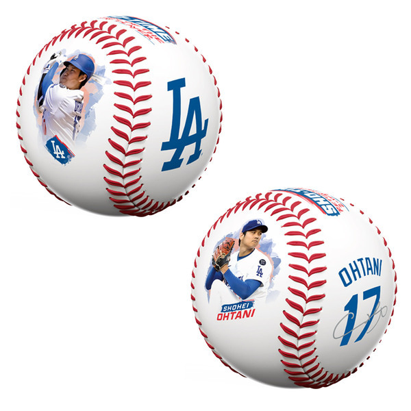 大谷翔平選手の二刀流復活を記念して、試合での雄姿とサインがプリントされた公式記念アイテム2商品が登場！