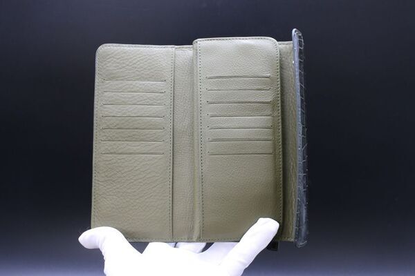 タイ産シャムワニを使用した最高級クロコダイル長財布を10月1日にWebサイトにて発売