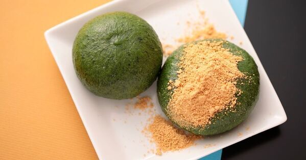 鮮やかな緑は自然の色。国産よもぎ新芽100％で仕上げた「草もち」を『あんこのやまか』店舗とECサイトで販売