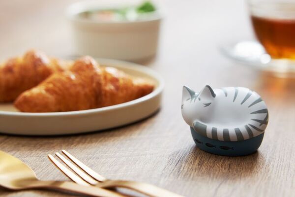 「ラディウスのNEKO」に新しい仲間が登場！猫モチーフの完全ワイヤレスイヤホン「NEKO true wireless earphones HP-C28BT」から新色2種を2025年10月下旬より販売開始