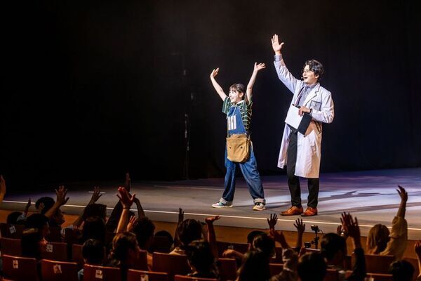 全国およそ80都市にて通算30万人以上を動員した大人気ステージ『恐竜ラボ！』待望の新作が11月より全国で開催！