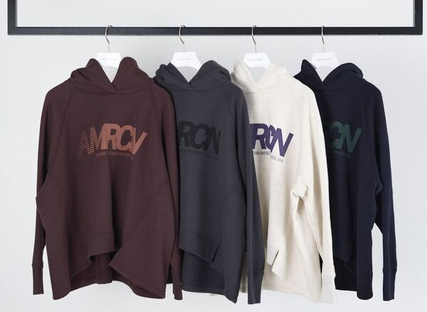 待望の15周年を迎えるMICA＆DEAL比留川游さんを起用した最新秋ビジュアルを公開！！！