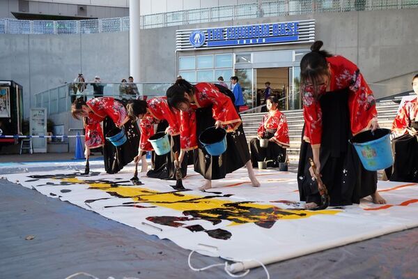 ＜TOKYOガンダムプロジェクト2025＞10月12日(日)～「TOKYO GUNDAM FESTIVAL」を開催！高校生が英語で観光ガイド、ガンダム情報や臨海副都心エリアの観光情報の英語マップも配布ステージではチアリーディング、和太鼓、書道パフォーマンス等も披露！