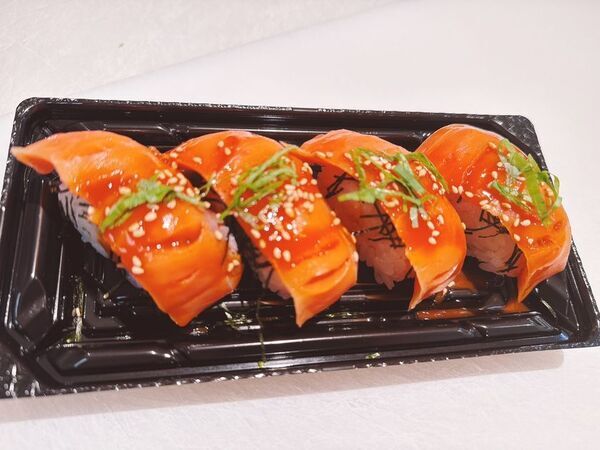 ＼これでもか！サーモンづくしのサーモン・銀鮭まつり！／駿河湾沼津サービスエリア下り線「おさかな丼屋 とと丸」で秋の“サーモン・銀鮭”メニューを11/30(日)まで限定販売！