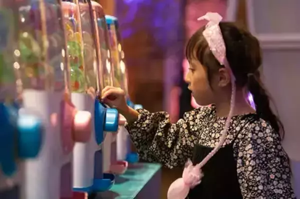 和歌山の冬を彩る「フェスタ・ルーチェ」が11月1日(土)に開幕！500機が舞う壮大なドローンショーや心躍る光の遊園地など見どころ満載の冬の夜を体感いただけます！