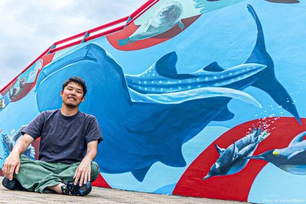 長野・軽井沢の古民家再生の現場でプロアーティストのライブペインティングを開催