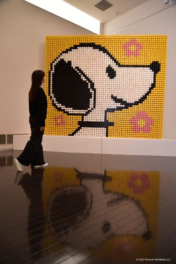 PEANUTS75周年記念『SNOOPY Hug Your Happiness ～スヌーピー しあわせつむぐ展～』タオル美術館(愛媛県今治市)で開幕！