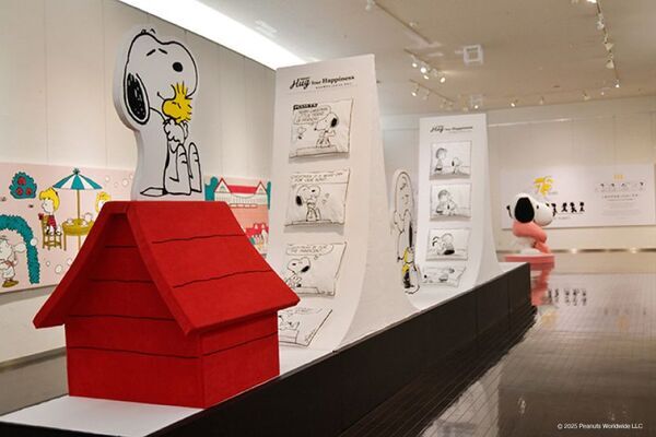 PEANUTS75周年記念『SNOOPY Hug Your Happiness ～スヌーピー しあわせつむぐ展～』タオル美術館(愛媛県今治市)で開幕！