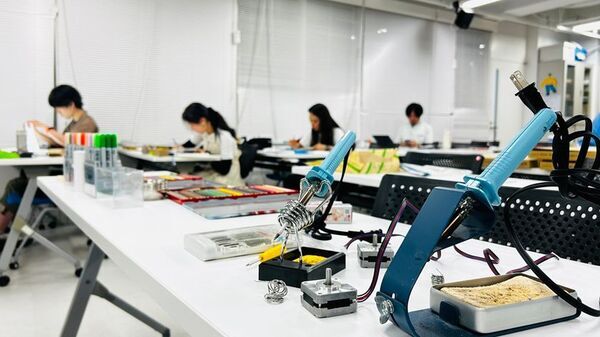 東京工芸大学　工芸融合授業で工学と芸術を融合した学びを提供―全学的2年次配当科目「工・芸制作演習」―