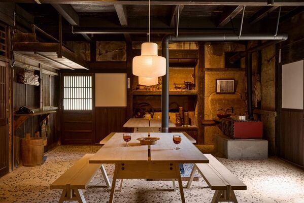 水原希子とローラが手がけるAirbnbの「Akiya Design Project」予約開始　この秋、元空き家の古民家で特別な宿泊体験を
