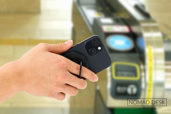 スマホも秋色に衣替え。多機能MagSafeリングに新色「サンドベージュゴールド」登場