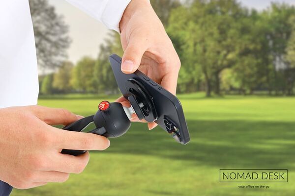 スマホも秋色に衣替え。多機能MagSafeリングに新色「サンドベージュゴールド」登場