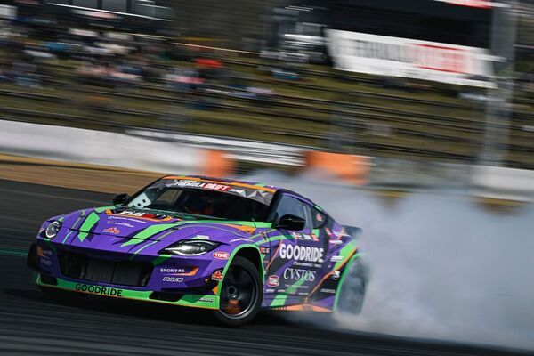 トミカよりエヴァンゲリオンレーシング「エヴァRT初号機 GOODRIDE 日産 フェアレディZ」が登場！！