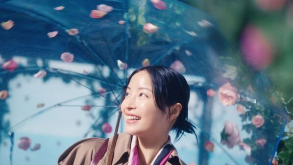 新アンバサダーの広瀬すずさんが、5つの香りに合わせて5つの気分を演じ分け！ソフラン アロマリッチシリーズ　香調別コンセプトムービー「Aroma Trip」10月28日(火)より公開2025年に山派から海派に変わった広瀬さん、今後したい旅は温泉！？