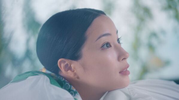 新アンバサダーの広瀬すずさんが、5つの香りに合わせて5つの気分を演じ分け！ソフラン アロマリッチシリーズ　香調別コンセプトムービー「Aroma Trip」10月28日(火)より公開2025年に山派から海派に変わった広瀬さん、今後したい旅は温泉！？