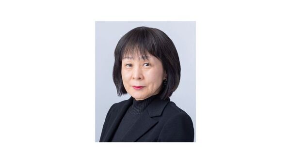 JR九州・熊本駅に復興を応援するパブリックアートを設置　大型ステンドグラス作品を公開「肥後のいろどり」熊本の染色工芸家 高津明美氏が原画・監修