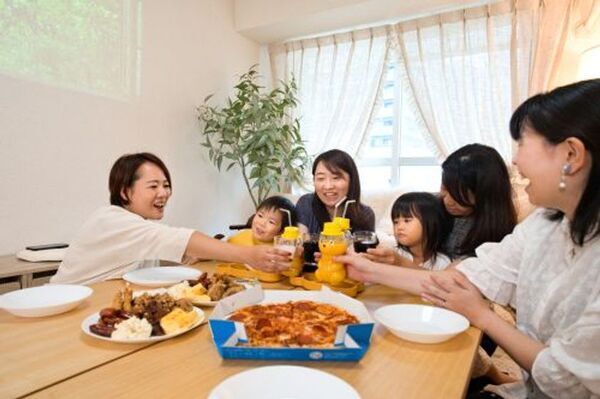 脱孤育て！育児中ママが集まる場所がない問題を解決　ママと子どものための安心レンタルスペース「Moff room」が人気　～11/1開業の「名古屋栄店」で11/5説明会開催～