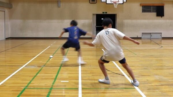 【実証実験】小学生の運動能力が131％向上！『教育パワーシューズ』が反復横跳びの記録を劇的に更新