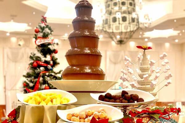 【志摩スペイン村】「スパークリング・クリスマス」の開催 11月22日（土）～12月25日（木）