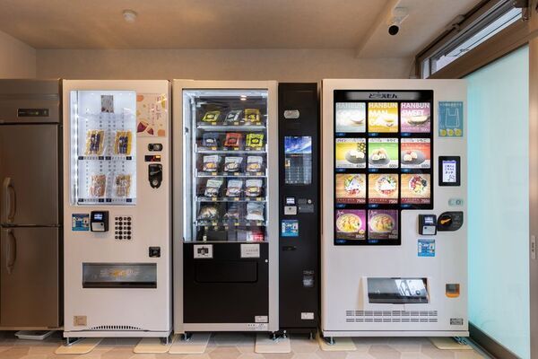 池袋に初上陸！高級香水をワンプッシュ150円から楽しめる体験型フレグランスショップが11月4日オープン！