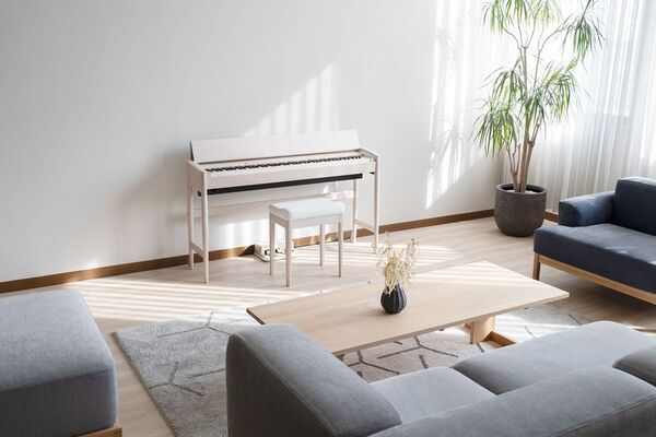 暮らしに溶け込む、ローランド×カリモク家具の新作。天然木を活かした家具仕上げのデジタルピアノを発売
