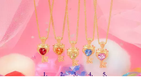 本物の宝石を携えて―　#C-pla×KARATZカプセルトイ版「大人のセボンスター ハートキーペンダント」限定販売