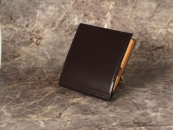 “0.42秒でスタンバイ？”速さと機能美のミニ財布「Tri-La」が、第2世代を11月7日よりMakuakeで先行販売