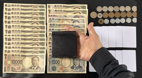 “0.42秒でスタンバイ？”速さと機能美のミニ財布「Tri-La」が、第2世代を11月7日よりMakuakeで先行販売