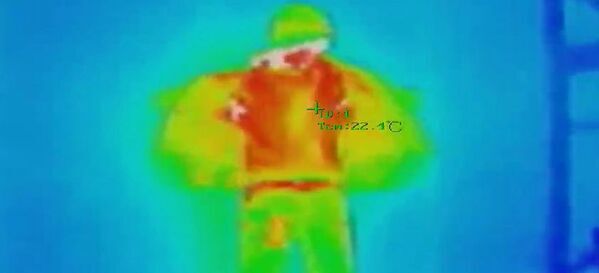 僅か2mmの宇宙服素材×仕立てのプロの技術　ビジネスもカジュアルもこなす新感覚2Wayテーラードジャケット、10月29日から先行発売