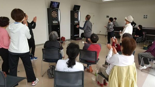 【11月1日はダーツの日】なぜこの日？最新のダーツ事情