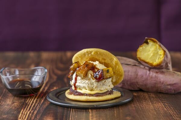 累計販売個数130万個突破！「熱海ばたーあんパン」より【秋/第2弾】11/1(土)新登場！深まる秋をたのしむ特別な味わい　熱海ばたーあんの芋と栗を香ばしいカラメルが引き立てる限定商品