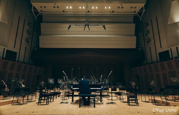 ＜セオリー＞音楽家 反田恭平が創設したジャパン・ナショナル・オーケストラに衣装提供を開始