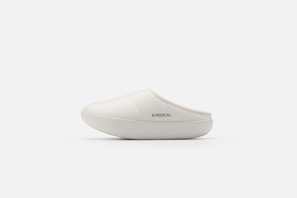 街での歩行もフィットネスへ　傾斜ソールで効果的な運動ができるシューズ「KAMOLEG 3.0」発売