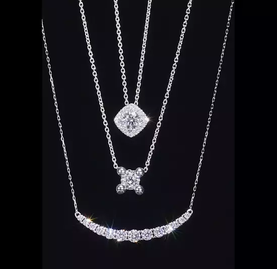 きらめく季節に、自分へのご褒美ジュエリーを。