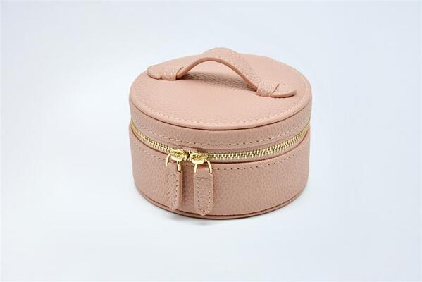 『Christmas Fair』11月15日(土) - 12月25日(木) アイプリモ全店舗にて開催