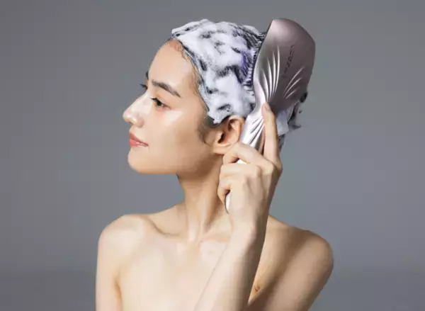 Makuakeで達成率8000％超を記録した美容ブラシ　EMS搭載「クリオネ スパプラス」が一般販売開始！