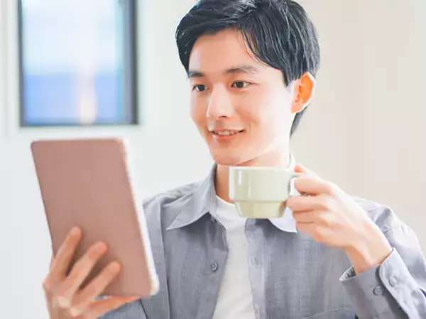 “社会人の英語再挑戦"を成功させるオンライン英会話「aleva(アレバ)」正式リリース